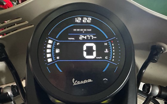 Gebrauchtmotorrad Vespa GTV Sei Giorni 300hpe - Bild 29