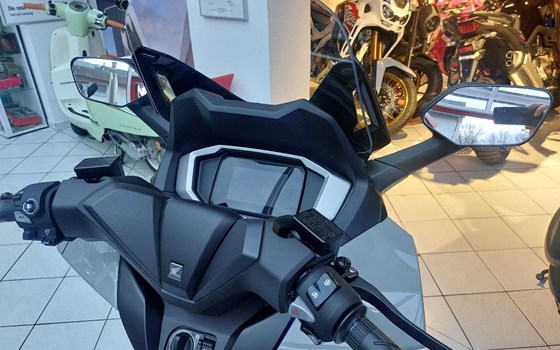 Neufahrzeug Honda Forza 125 - Bild 5