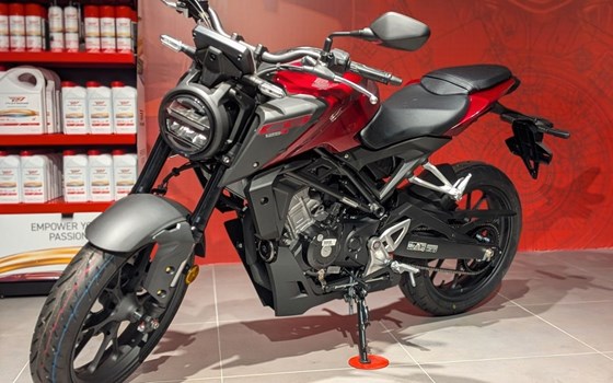 Gebrauchtmotorrad Honda CB125R - Bild 1