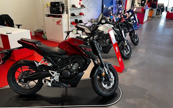 Neufahrzeug Honda CB125R - Bild 1