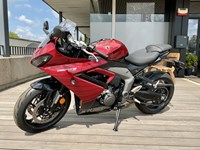 Gebrauchtmotorrad Triumph Daytona 660