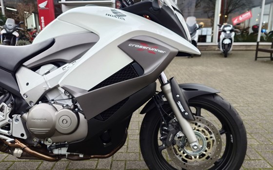 Gebrauchtmotorrad Honda VFR800X Crossrunner - Bild 3