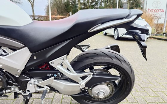 Gebrauchtmotorrad Honda VFR800X Crossrunner - Bild 8