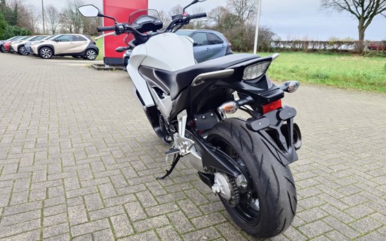 Gebrauchtmotorrad Honda VFR800X Crossrunner - Bild 9