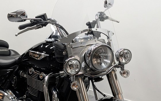 Gebrauchtmotorrad Triumph Thunderbird LT - Bild 7