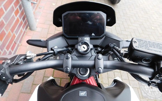 Gebrauchtmotorrad Honda CB750 Hornet - Bild 12