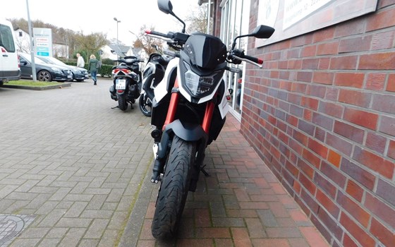 Gebrauchtmotorrad Honda CB750 Hornet - Bild 3