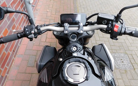 Gebrauchtmotorrad Honda CB650R - Bild 12