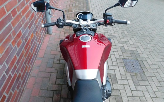 Gebrauchtmotorrad Honda CB 1000 R - Bild 11