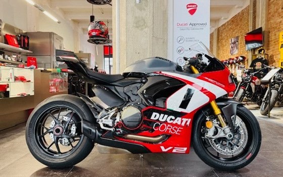 Gebrauchtmotorrad Ducati Panigale V2 Superquadro Final Edition - Bild 1
