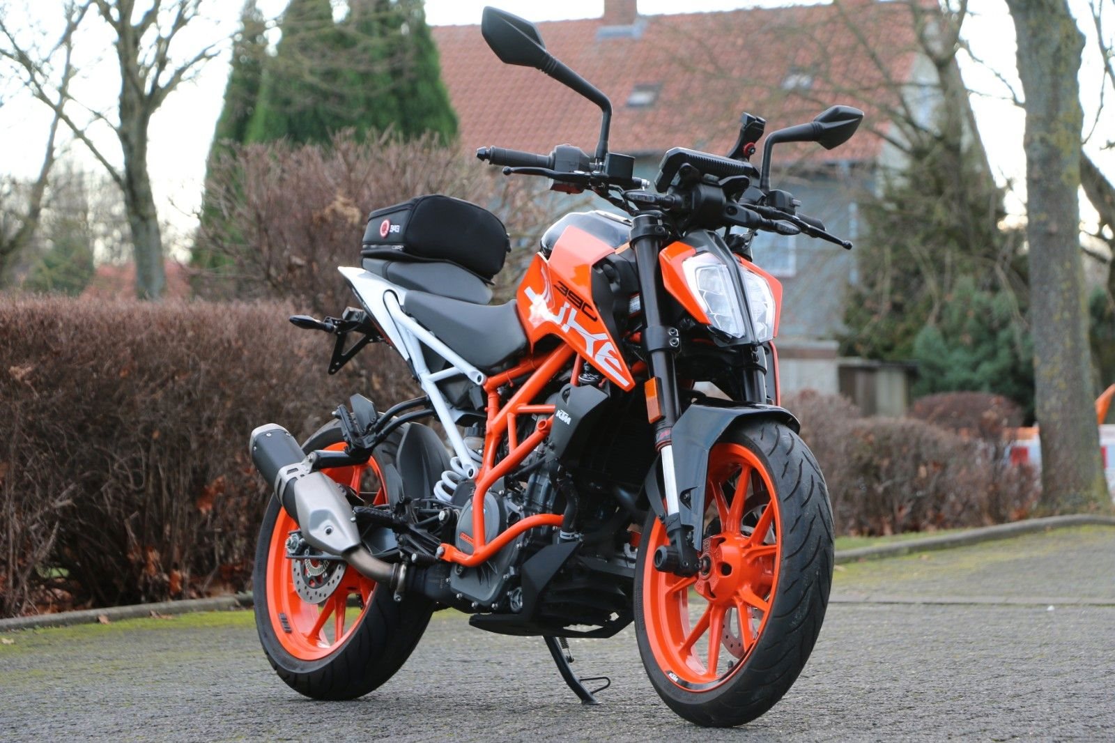 KTM 390 Duke