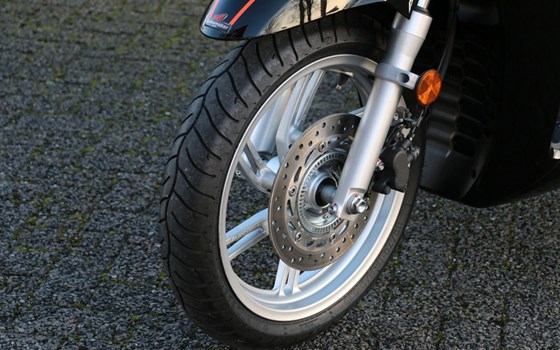 Gebrauchtmotorrad Honda SH300i - Bild 16