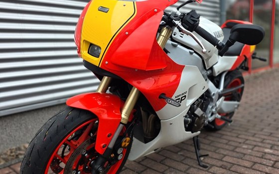 Gebrauchtmotorrad Yamaha XSR900 GP - Bild 2
