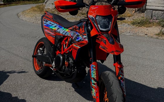 Gebrauchtmotorrad KTM 690 SMC R - Bild 3