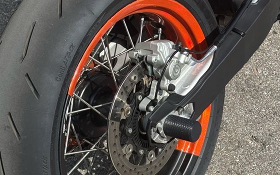 Gebrauchtmotorrad KTM 690 SMC R - Bild 8