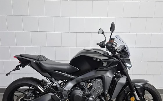 Gebrauchtmotorrad Yamaha MT-09 - Bild 1
