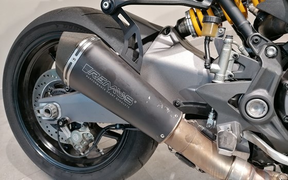 Gebrauchtmotorrad Ducati Monster 821 Stealth - Bild 3