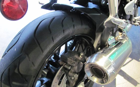 Gebrauchtmotorrad Kawasaki Z900 RS - Bild 10