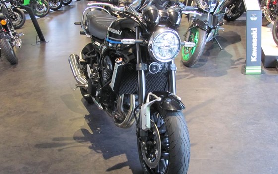 Gebrauchtmotorrad Kawasaki Z900 RS - Bild 2