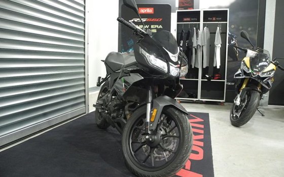 Gebrauchtmotorrad Aprilia Tuono 125 - Bild 4
