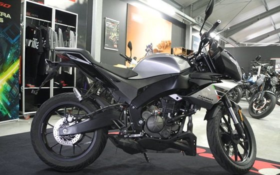Gebrauchtmotorrad Aprilia Tuono 125 - Bild 6