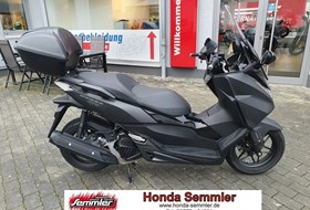Honda Forza 125