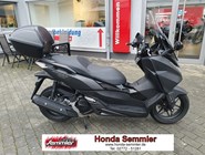 Honda Forza 125