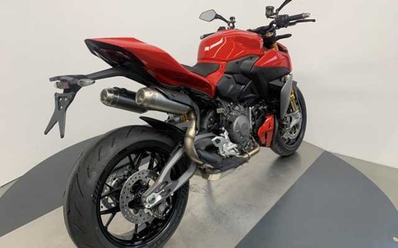 Neufahrzeug Ducati Streetfighter V2 S - Bild 3