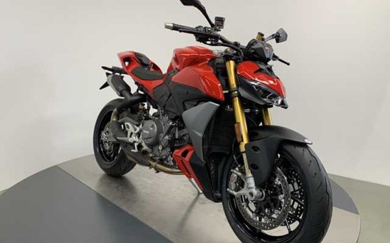 Gebrauchtmotorrad Ducati Streetfighter V2 S - Bild 4
