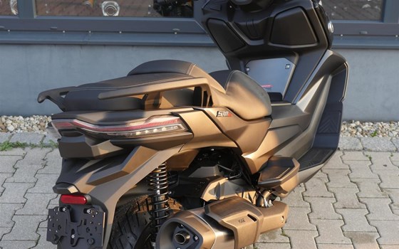 Neufahrzeug Voge SR4 350 LUXURY - Bild 13