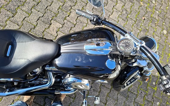 Gebrauchtmotorrad Harley-Davidson CVO Breakout FXSBSE - Bild 3