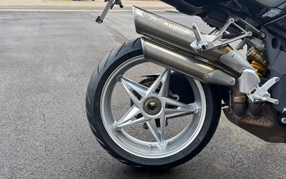 Motorrad Occasion MV Agusta Brutale 910 - Bild 7