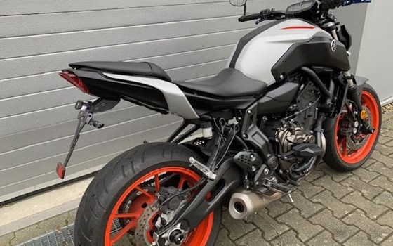 Gebrauchtmotorrad Yamaha MT-07 - Bild 3