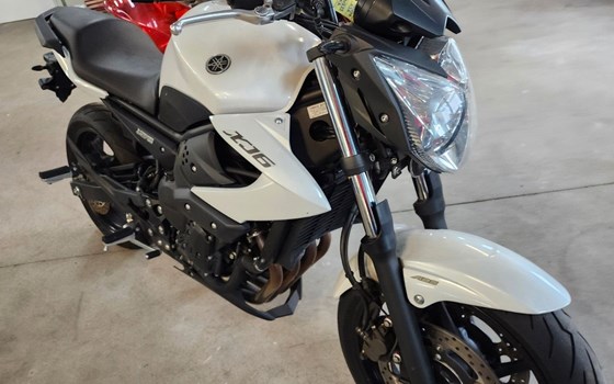 Gebrauchtmotorrad Yamaha XJ6 - Bild 2