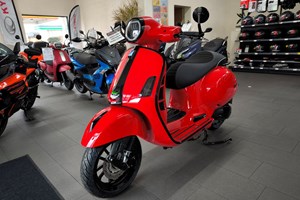 Angebot Vespa GTS 300 Super