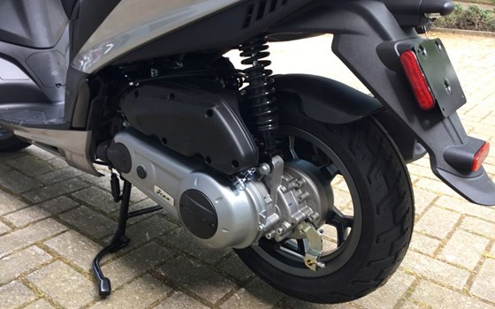 Neufahrzeug Aprilia SXR 50 - Bild 12