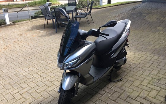 Neufahrzeug Aprilia SXR 50 - Bild 7