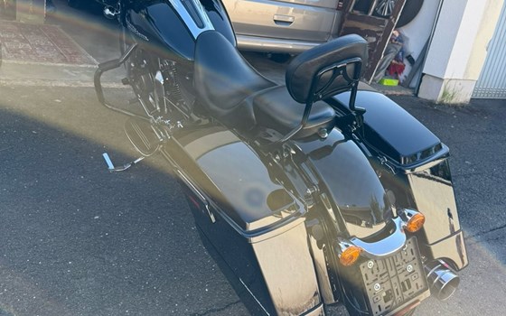 Gebrauchtmotorrad Harley-Davidson Street Glide FLHX - Bild 4