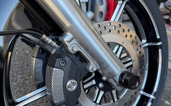 Gebrauchtmotorrad Harley-Davidson Street Glide FLHX - Bild 6