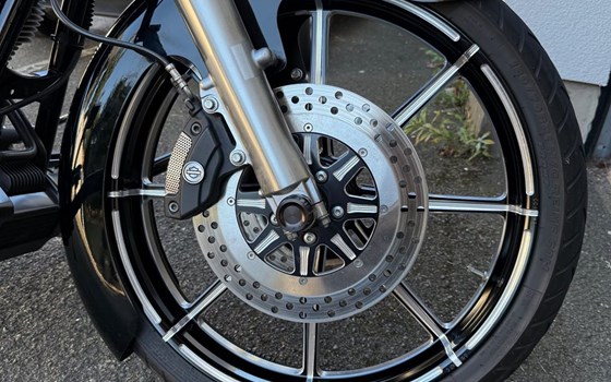 Gebrauchtmotorrad Harley-Davidson Street Glide FLHX - Bild 7