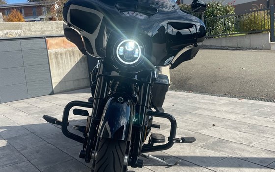 Gebrauchtmotorrad Harley-Davidson Touring Street Glide Special FLHXS - Bild 1