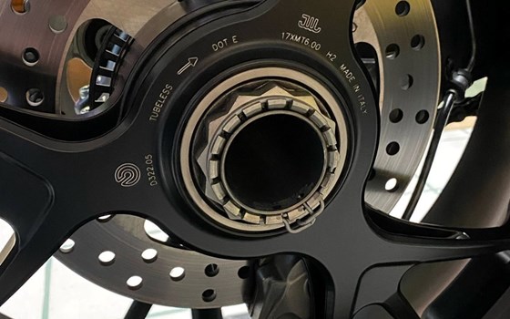 Gebrauchtmotorrad Ducati Panigale V4 R - Bild 12