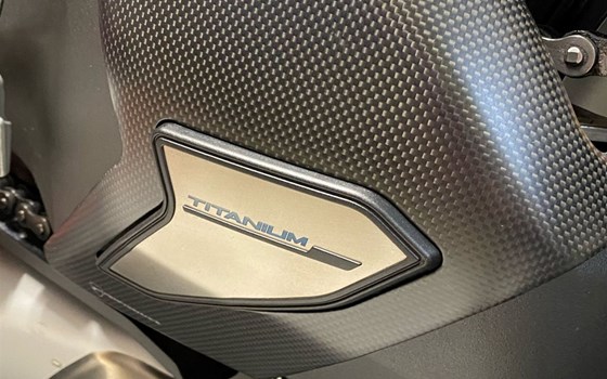 Gebrauchtmotorrad Ducati Panigale V4 R - Bild 13