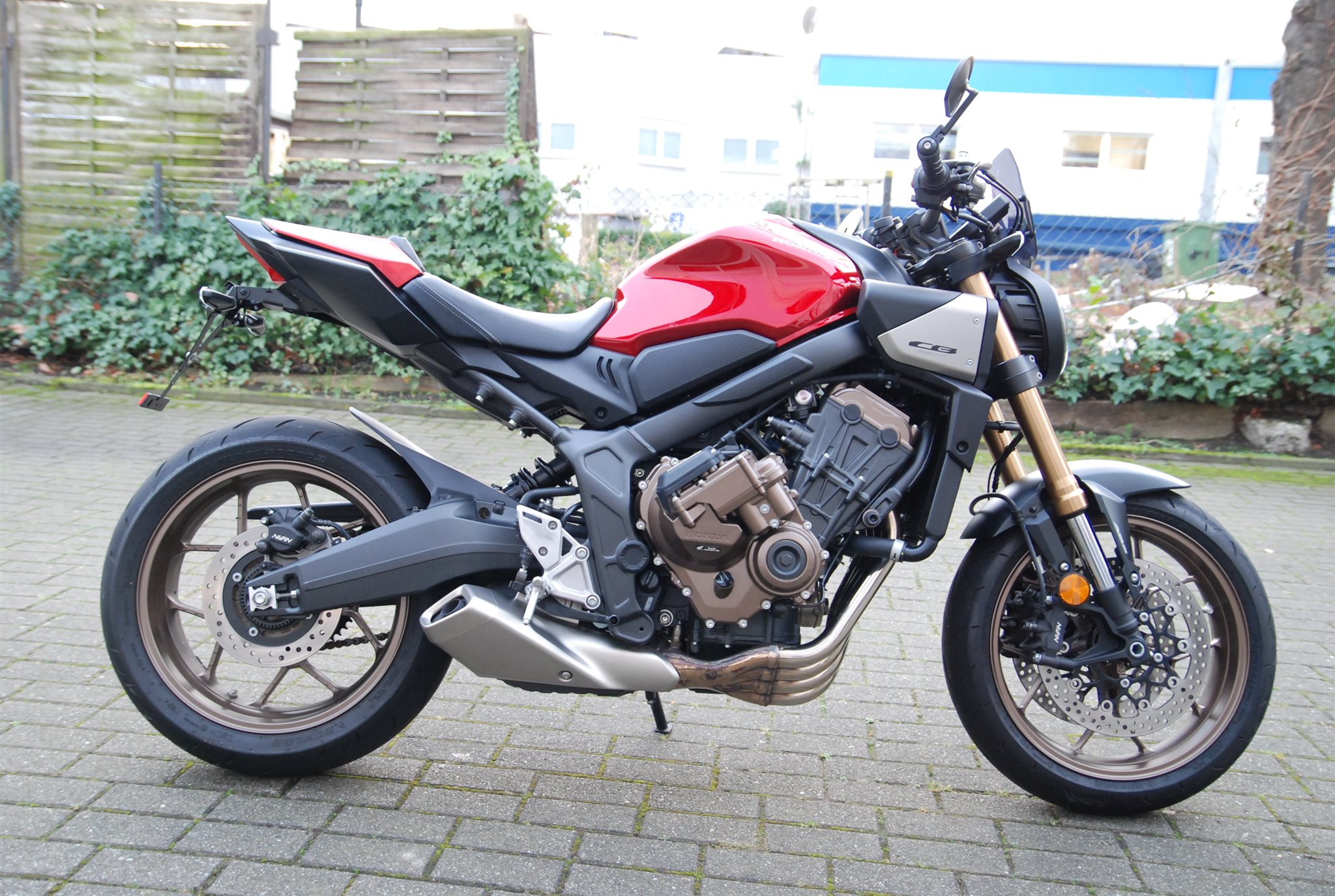 Honda CB650R E-Clutch