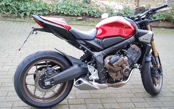 Gebrauchtmotorrad Honda CB650R E-Clutch - Bild 3