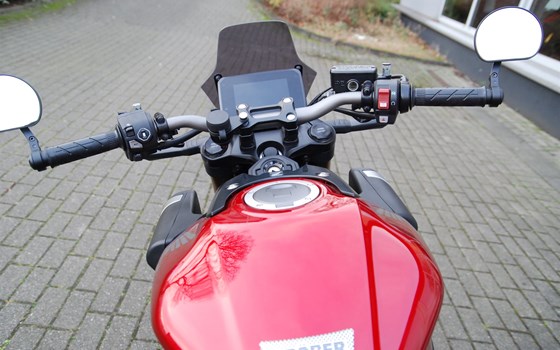 Gebrauchtmotorrad Honda CB650R E-Clutch - Bild 7