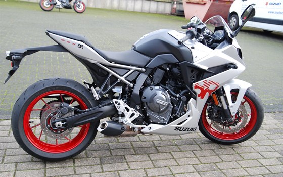 Gebrauchtmotorrad Suzuki GSX-8R - Bild 3