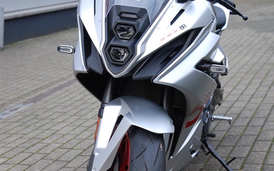 Gebrauchtmotorrad Suzuki GSX-8R - Bild 9