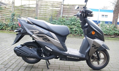 Suzuki Avenis 125