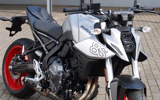 Gebrauchtmotorrad Suzuki GSX-8S - Bild 10